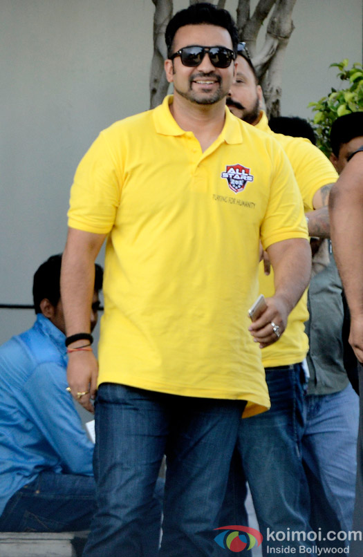 Raj Kundra Spotted At Airport Raj Kundra Spotted At Airport