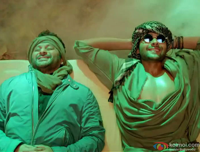 Arshad Warsi and Jackky Bhagnani in a still from movie 'Welcome To Karachi'
