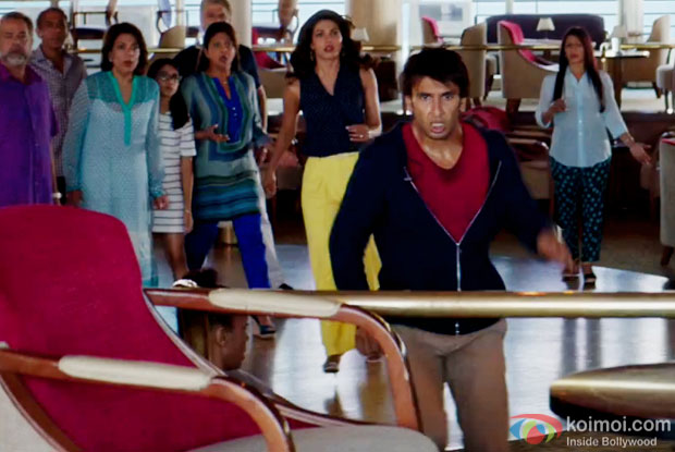 Priyanka Chopra and Ranveer Singh in a still from movie 'Dil Dhadakne Do'