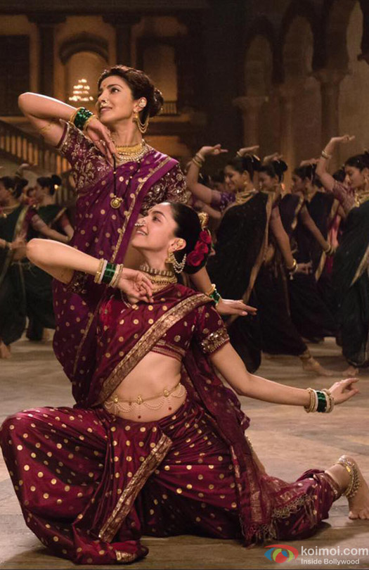 Priyanka Chopra and Deepika Padukone in Bajirao Mastani Movie Stills Pic 1