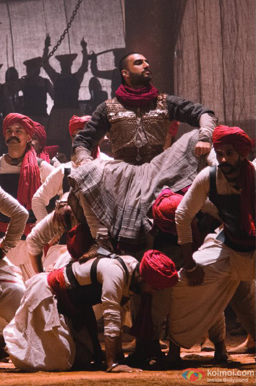Ranveer Singh in Bajirao Mastani Movie Stills Pic 5