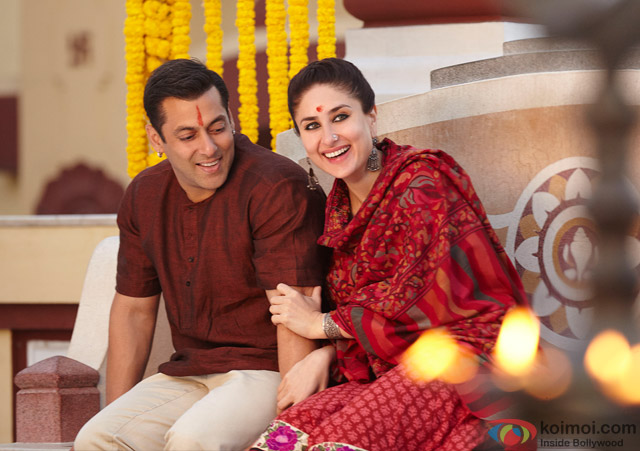 Salman Khan and Kareena Kapoor in a still from movie 'Bajrangi Bhaijaan' Salman Khan and Kareena Kapoor in a still from movie 'Bajrangi Bhaijaan'