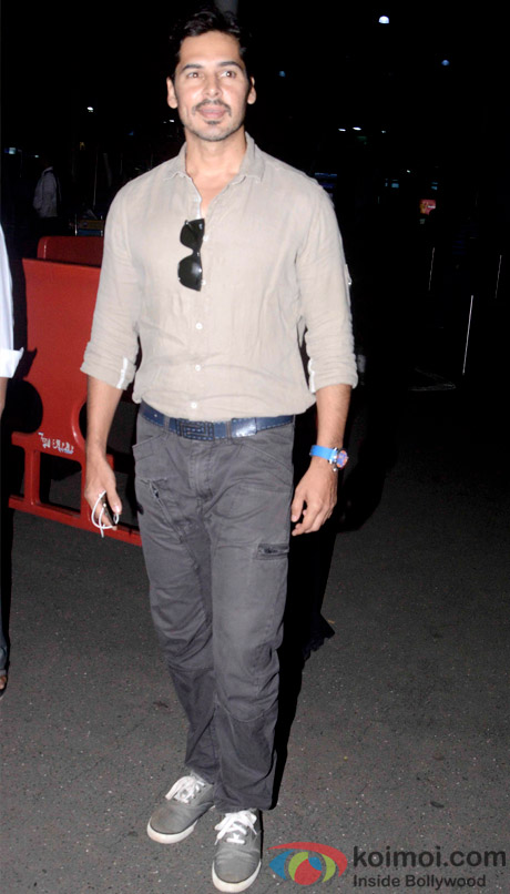 Dino Morea Snapped At Domestic Airport