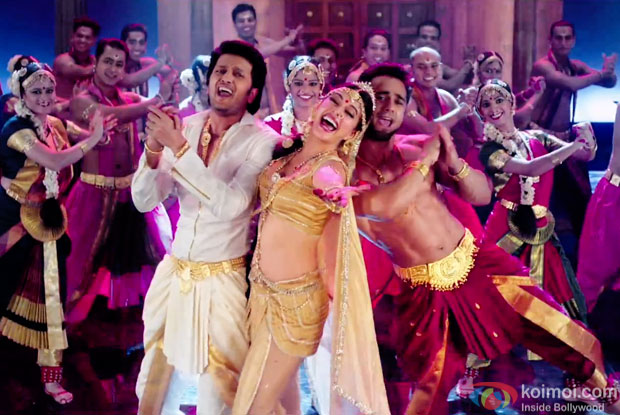 Riteish Deshmukh, Jacqueline Fernandez and , Pulkit Samrat in a still from movie 'Bangistan'