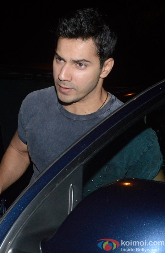 Paparazzi Pictures- Varun Dhawan Spotted