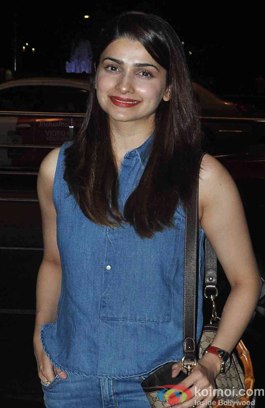 Prachi Desai Spotted at International Airport.