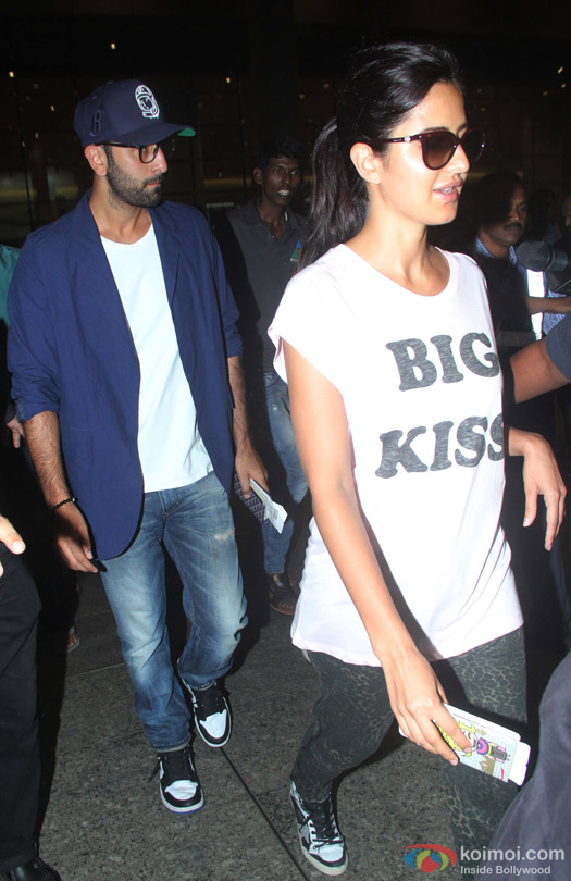 Ranbir Kapoor And Katrina Kaif Snapped At Airport