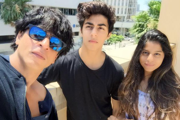 Selfies in Los Angles: Shah Rukh Khan with his kids Aryan Khan and Shugana Khan