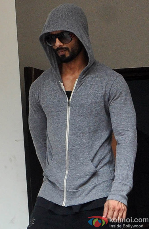 Shahid Kapoor with his wife Mira Rajput spotted outside a gymnasium
