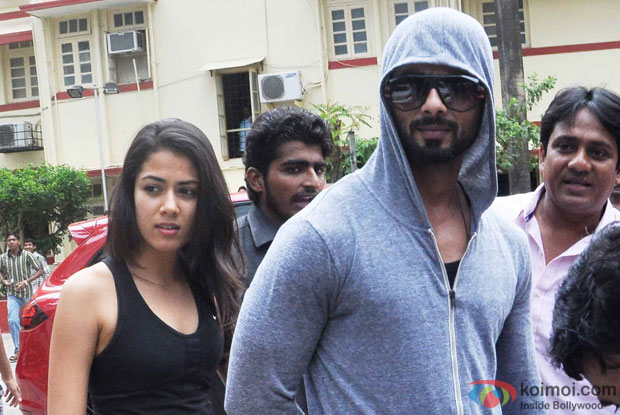 Shahid Kapoor with his wife Mira Rajput spotted outside a gymnasium