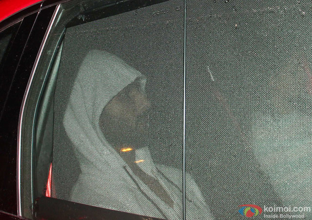 Shahid Kapoor And Mira Rajput Snapped At 'Bahubali' Screening Shahid Kapoor And Mira Rajput Snapped At 'Bahubali' Screening