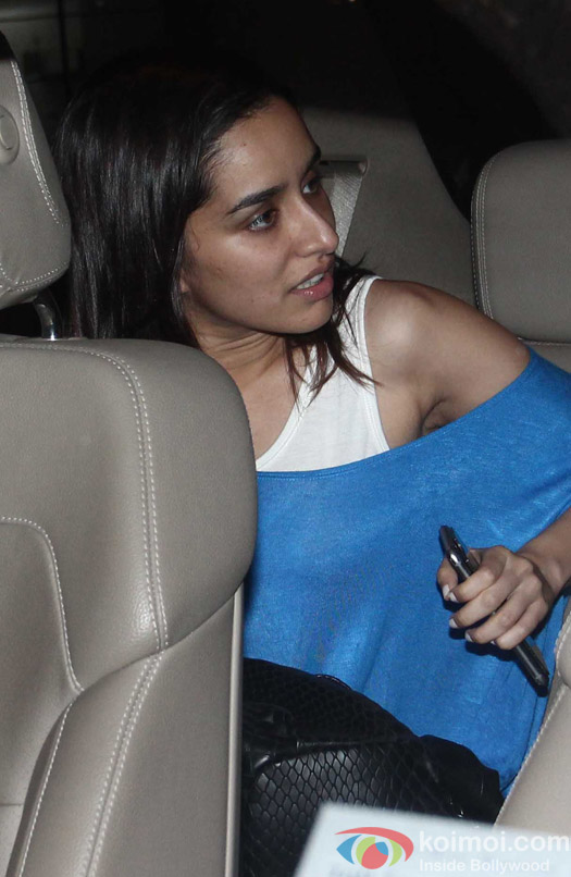 Shraddha Kapoor Spotted at a Restaurent in Khar