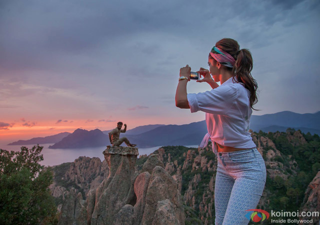 Ranbir Kapoor and Deepika Padukone in Tamasha Movie Stills Pic 6