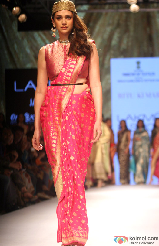 Aditi Rao Hydari walks the ramp at Lakme Fashion Week Winter/Festive 2015