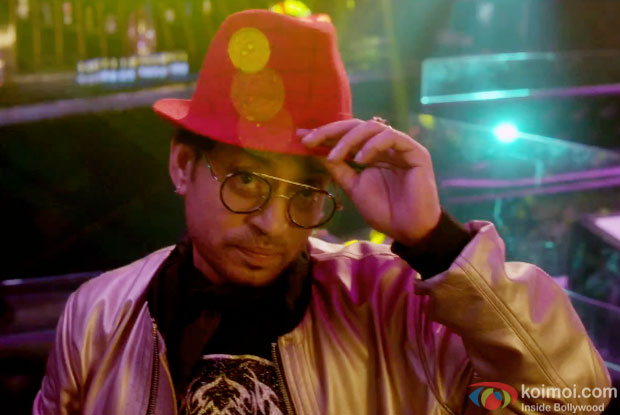 Irrfan Khan spoofs party numbers in AIB Irrfan Khan spoofs party numbers in AIB