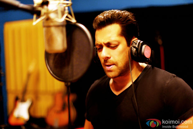 Salman Khan at the recording studio singing the love song 'Main Hoon Tera Hero' 