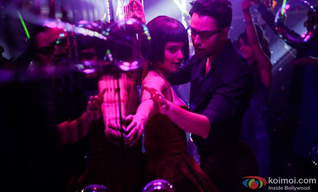 Kangana Ranaut and Imran Khan in a 'Sarfira' song still from movie 'Katti Batti'