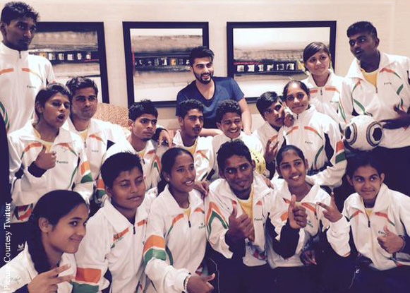 Arjun Kapoor supports Slum Soccer Team