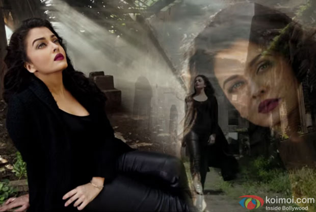 Aishwarya Rai Bachchan in a 'Bandeyaa' song still from movie 'Jazbaa'