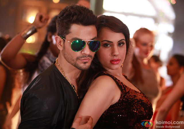 Kunal Kemmu and Deana Uppal in a still from movie 'Bhaag Johnny'
