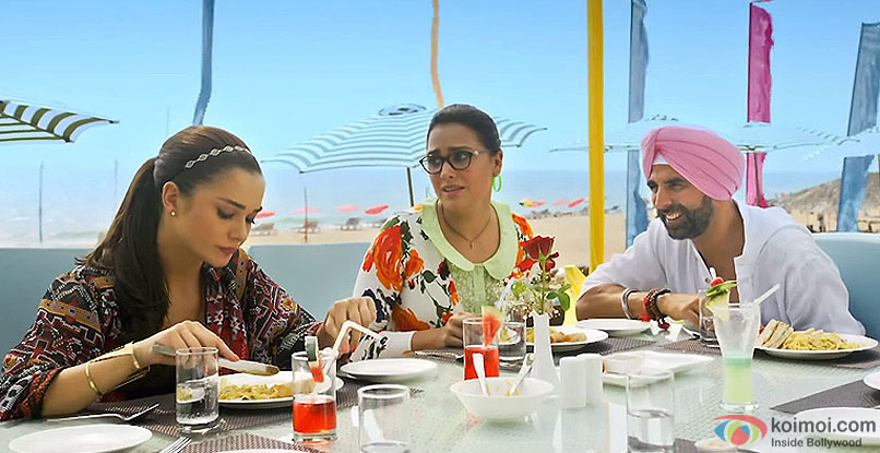 Amy Jackson, Lara Dutt and Akshay Kumar in a still from movie singh is bling