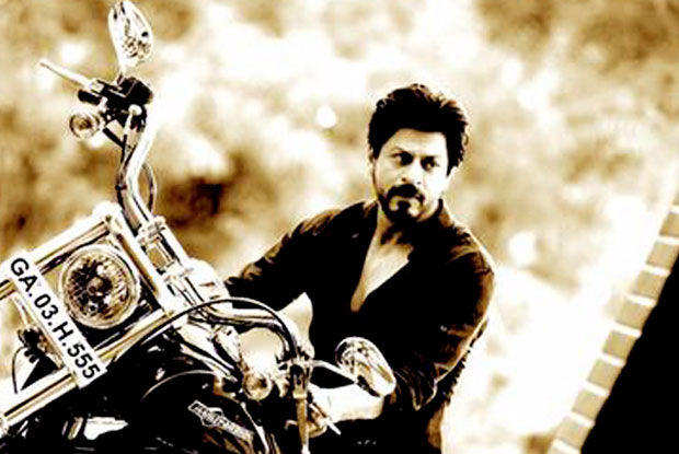 Shah Rukh Khan on the sets of 'Dilwale'