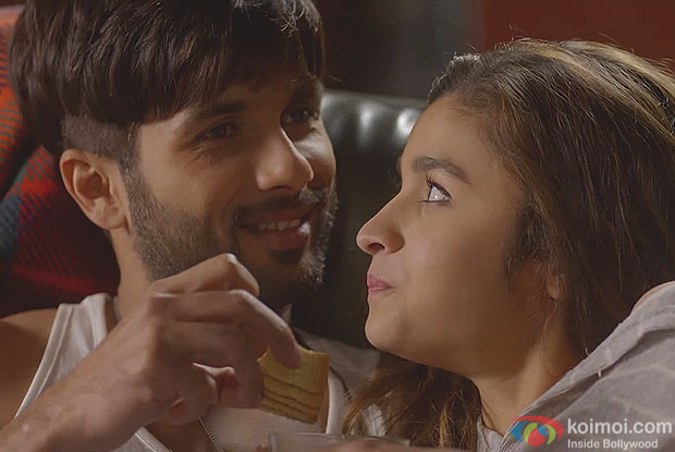 Shahid Kapoor and Alia Bhatt in a still from movie Shaandaar