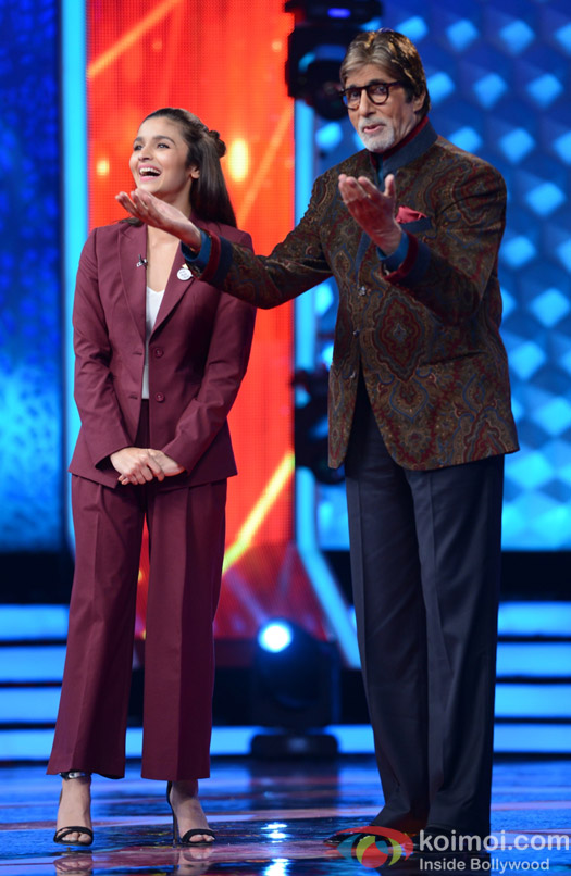 Alia Bhatt and Amitabh bachchan during the first look launch of Aaj Ki Raat Hai Zindagi