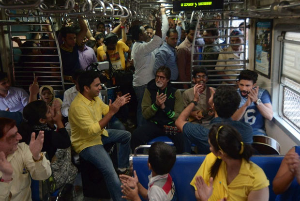 Amitabh Bachchan travel in local train