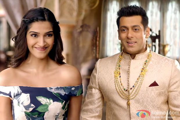 Sonam Kapoor and Salman Khan in a still from 'Prem Ratan Dhan Payo'
