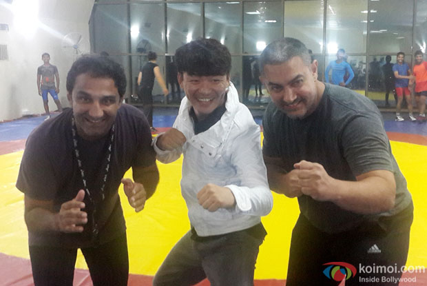 Wang Bao Qiang and Aamir Khan
