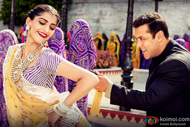 Sonam Kapoor and Salman Khan in a still from 'Prem Ratan Dhan Payo'