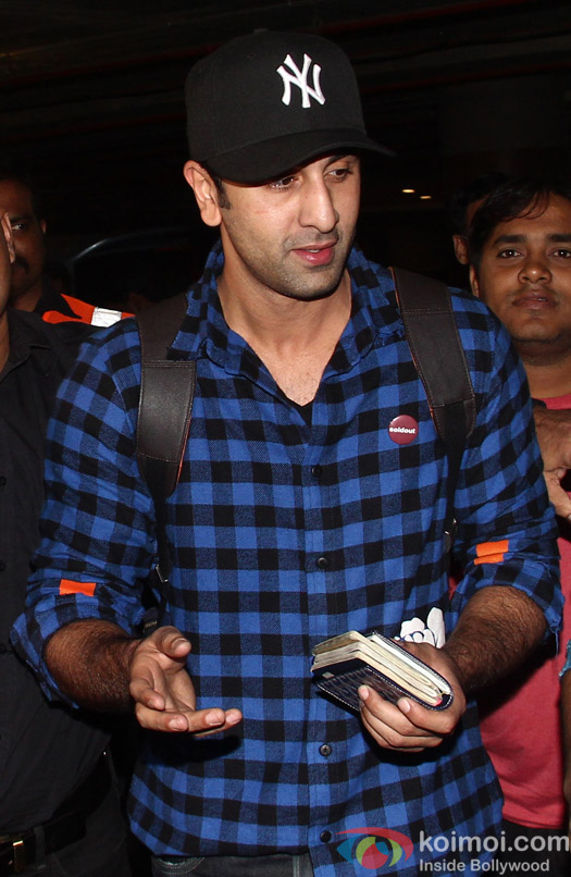 Ranbir Kapoor spotted at airport