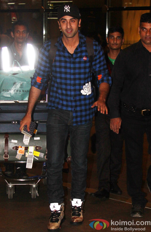 Ranbir Kapoor spotted at airport