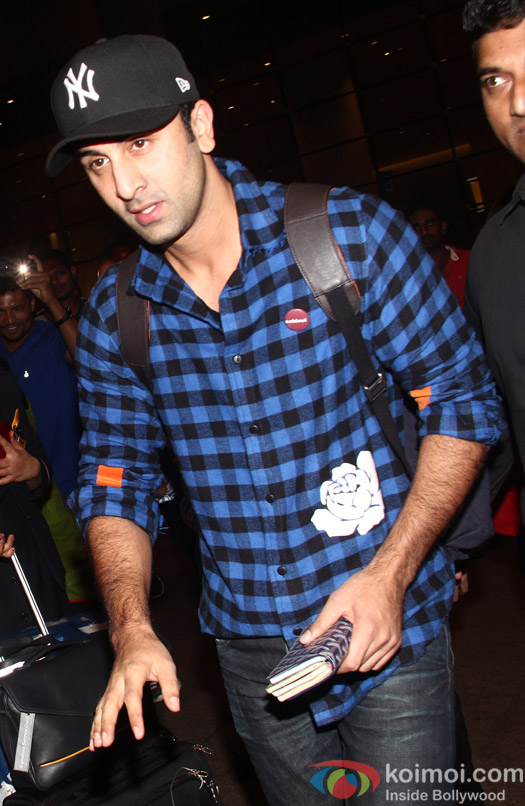 Ranbir Kapoor spotted at airport