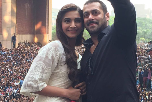Salman Khan-Sonam Kapoor Click Selfies At Noid Promotions Of PRDP 