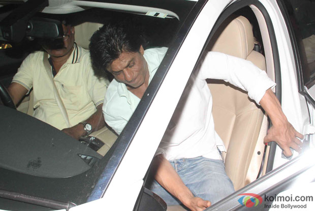 Shah Rukh Khan spotted at Bandra