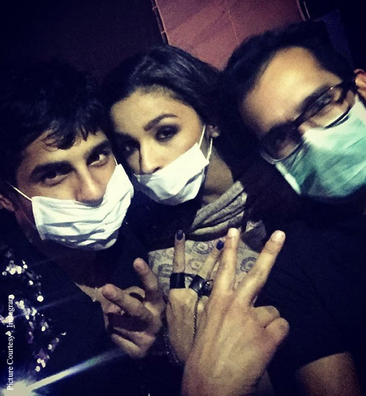 Sidharth Malhotra and Alia Bhatt Shoot For Kapoor & Sons Song Wearing Masks!
