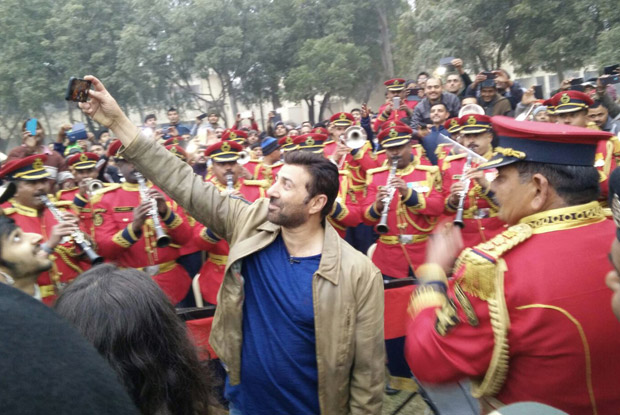 Sunny Deol Recently Spotted At The BSF Camp In Delhi Sunny Deol Recently Spotted At The BSF Camp In Delhi