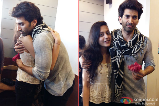 The girl fan then gave a flower to Aditya Roy Kapur