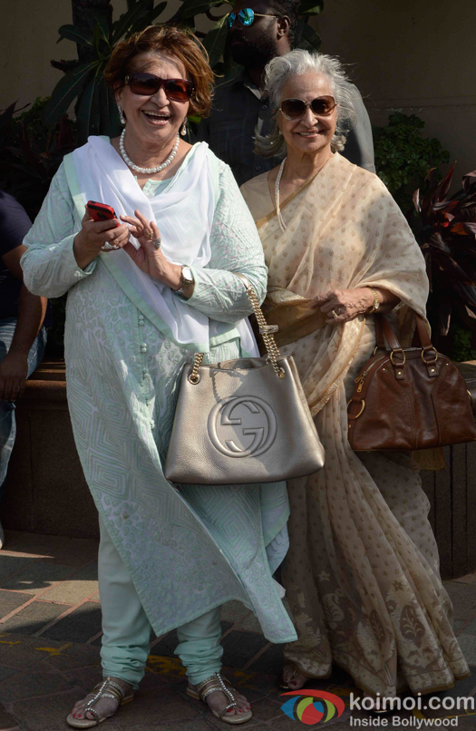  Helen and Waheeda Rehman during Arpita Khans baby shower ceremony