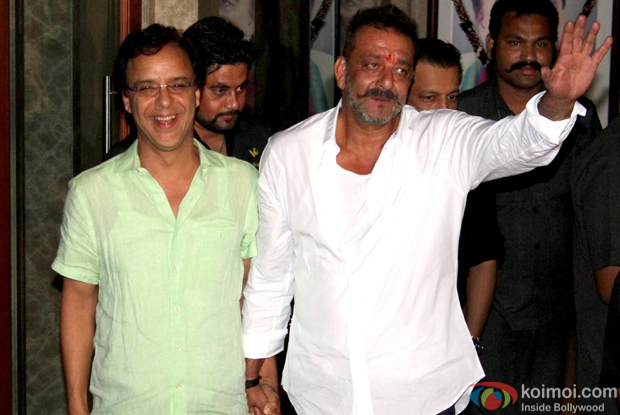 Vidhu Vinod Chopra visited Sanjay Dutt's house 