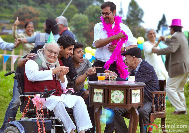 Rishi Kapoor, Sidharth Malhotra, Fawad Khan and Rajat Kapoor in 'Kapoor And Sons' Movie Stills