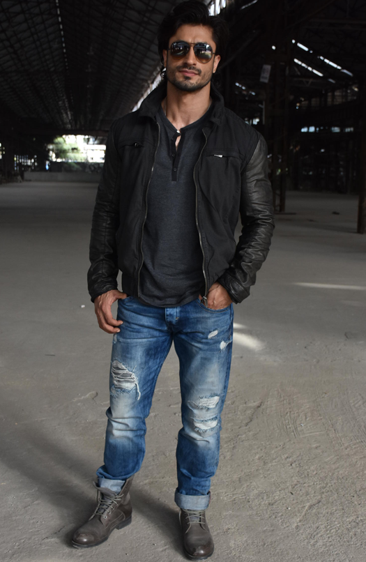 Vidyut Jamwal On location of film Commando 2