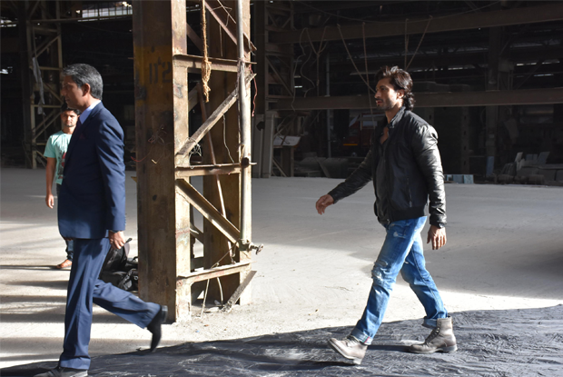 Vidyut Jamwal On location of film Commando 2