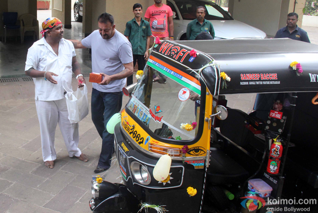 Sanjay Dutt meets his fan Rickshaw Driver Sandeep Bacche