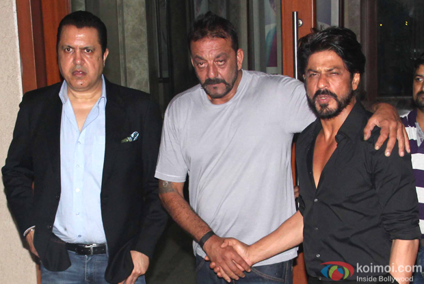 Shah Rukh Khan meet Sanjay Dutt at his residence