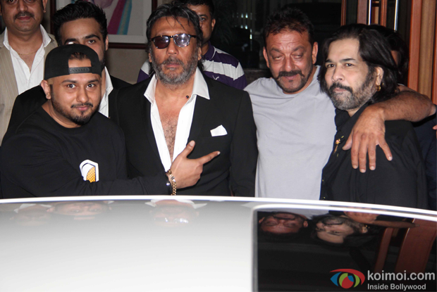 Honey Singh and Jakie Shroff meet Sanjay Dutt at his residence