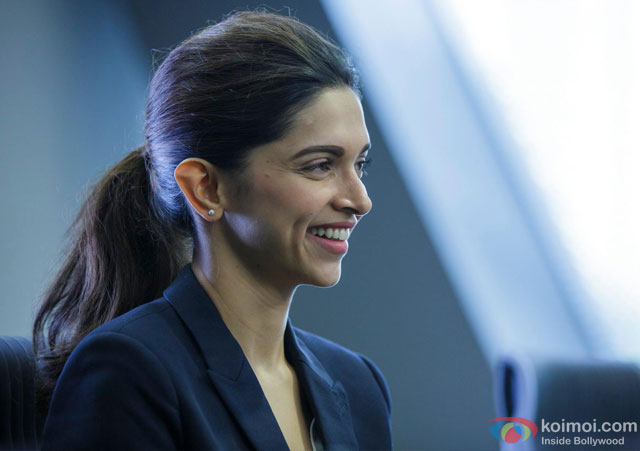 Deepika Padukone in a still from movie 'Tamasha'