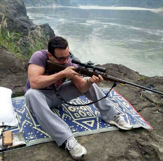 Saif Ali Khan on the sets of Rangoon